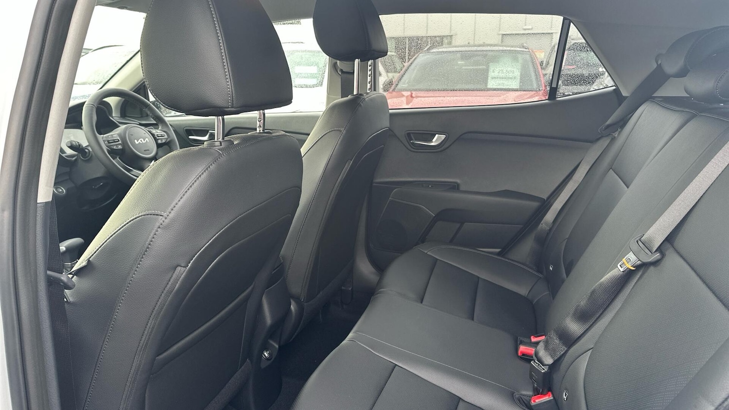 Used Kia Stonic 2025 for sale - 77073895: Photo 9