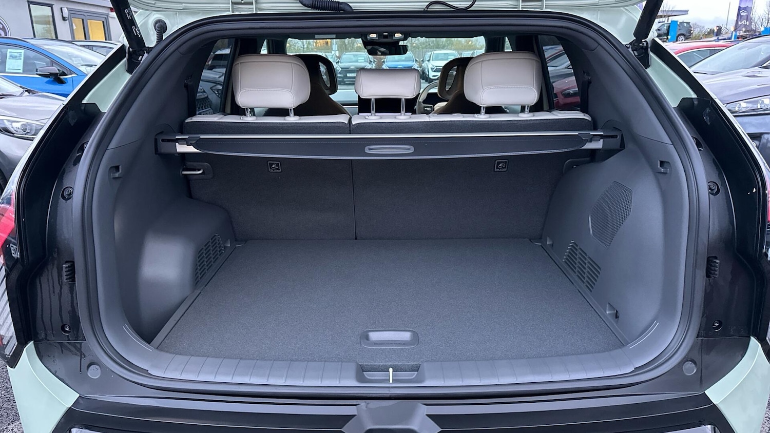 Used Kia EV3 2025 for sale - 76572661: Photo 8