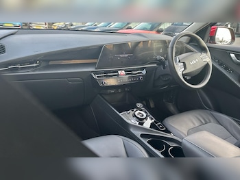 Used Kia Niro 2023 for sale - 76964997: Photo