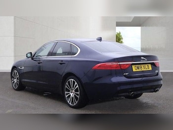 Used Jaguar XF 2018 for sale - 79601568: Photo