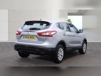 Used Nissan Qashqai 2016 for sale - 79589713: Photo