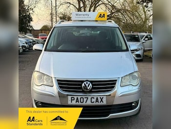 Used Volkswagen Touran 2007 for sale - 79144731: Photo