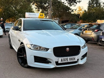 Used Jaguar XE 2015 for sale - 79145222: Photo
