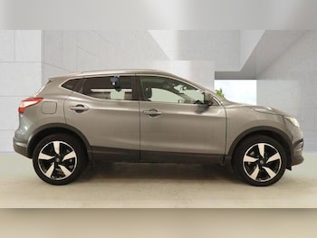 Used Nissan Qashqai 2017 for sale - 79589796: Photo