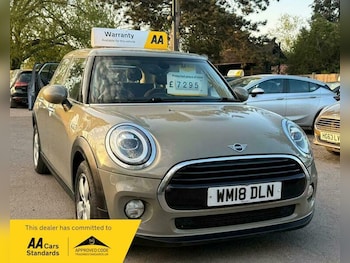 Used MINI Hatch 2018 for sale - 79145038: Photo