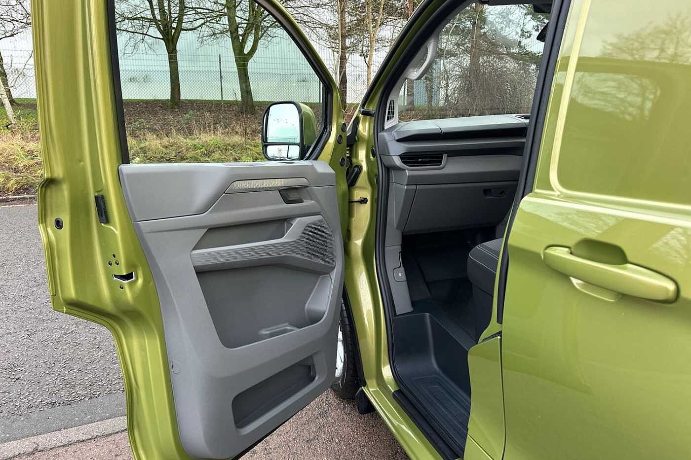 Used Volkswagen Transporter 2025 for sale - 77124422: Photo 13