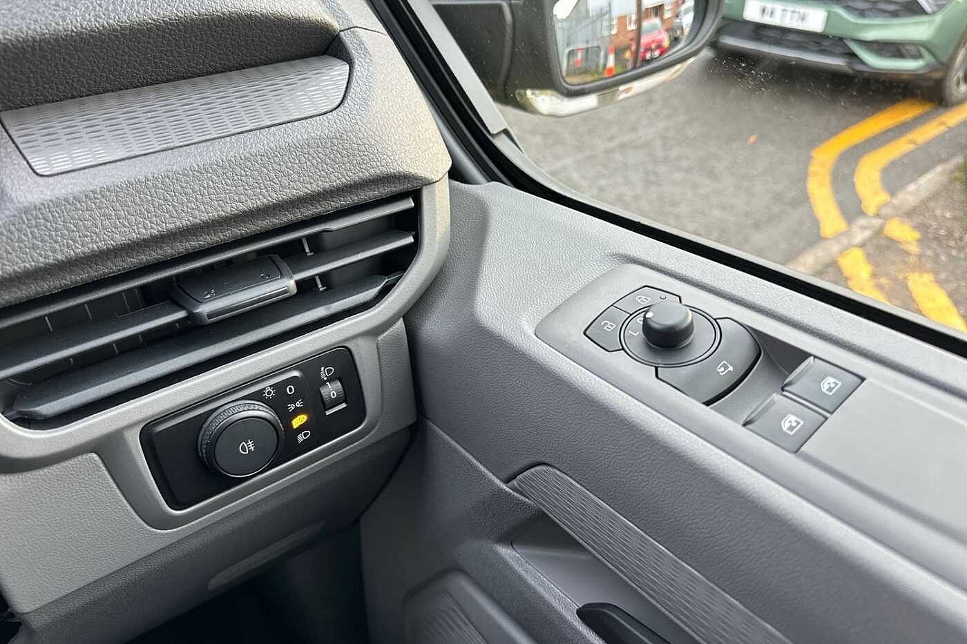 Used Volkswagen Transporter 2025 for sale - 77124422: Photo 18