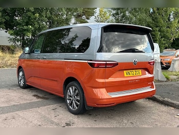 Used Volkswagen Multivan 2022 for sale - 75842365: Photo