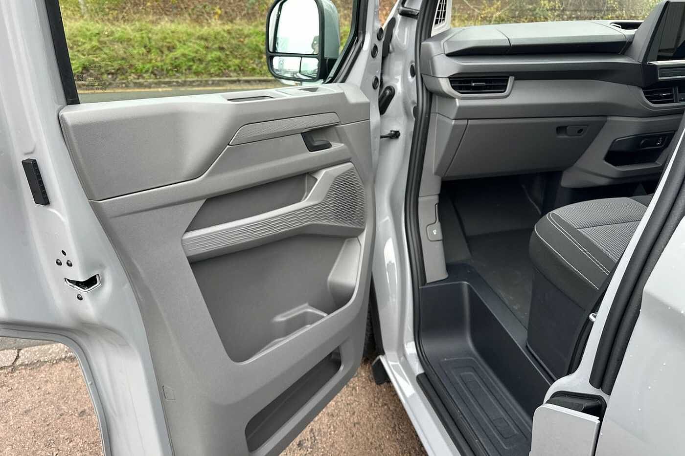 Used Volkswagen Transporter 2025 for sale - 77030912: Photo 14