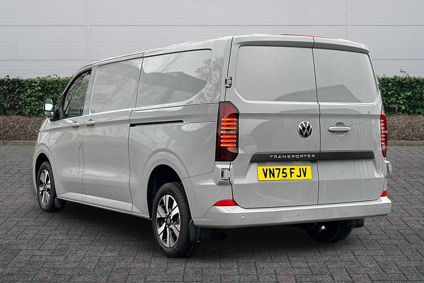 Used Volkswagen Transporter 2025 for sale - 77030912: Photo 3