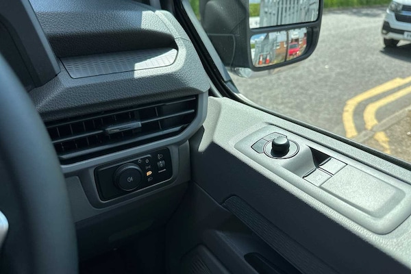 Used Volkswagen Transporter 2025 for sale - 74586820: Photo 16