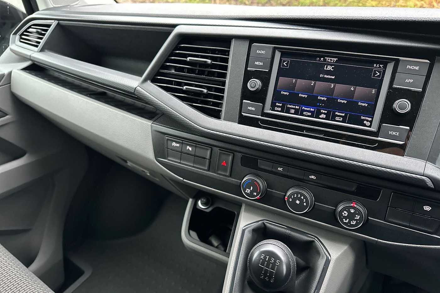 Used Volkswagen Transporter 2024 for sale - 76800317: Photo 12