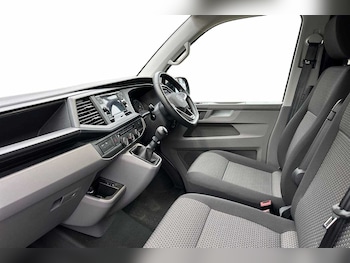 Used Volkswagen Transporter 2024 for sale - 76800317: Photo