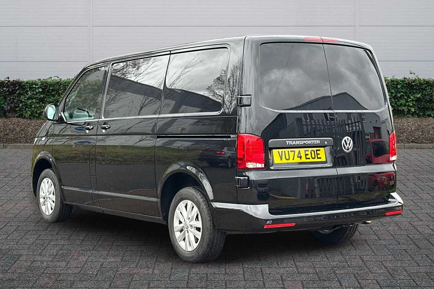 Used Volkswagen Transporter 2024 for sale - 76800317: Photo 3