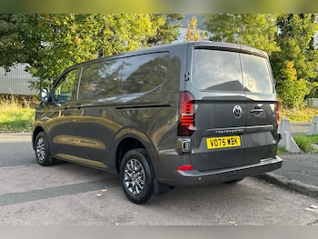 Used Volkswagen Transporter 2025 for sale - 76176053: Photo 3