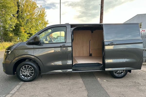 Used Volkswagen Transporter 2025 for sale - 76176053: Photo 8