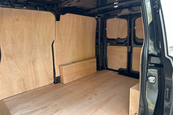 Used Volkswagen Transporter 2025 for sale - 76176053: Photo 9