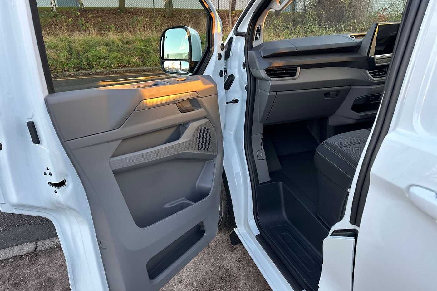 Used Volkswagen Transporter 2025 for sale - 76716834: Photo 15