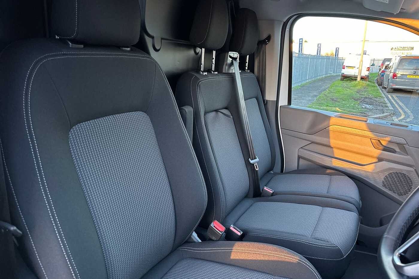 Used Volkswagen Transporter 2025 for sale - 76716834: Photo 18