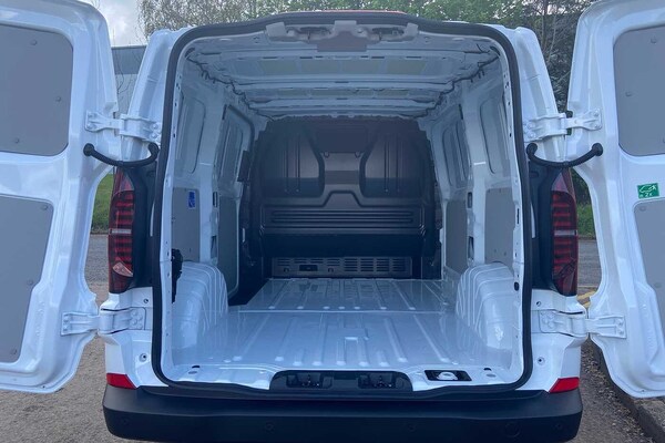 Used Volkswagen Transporter 2025 for sale - 74522850: Photo 7