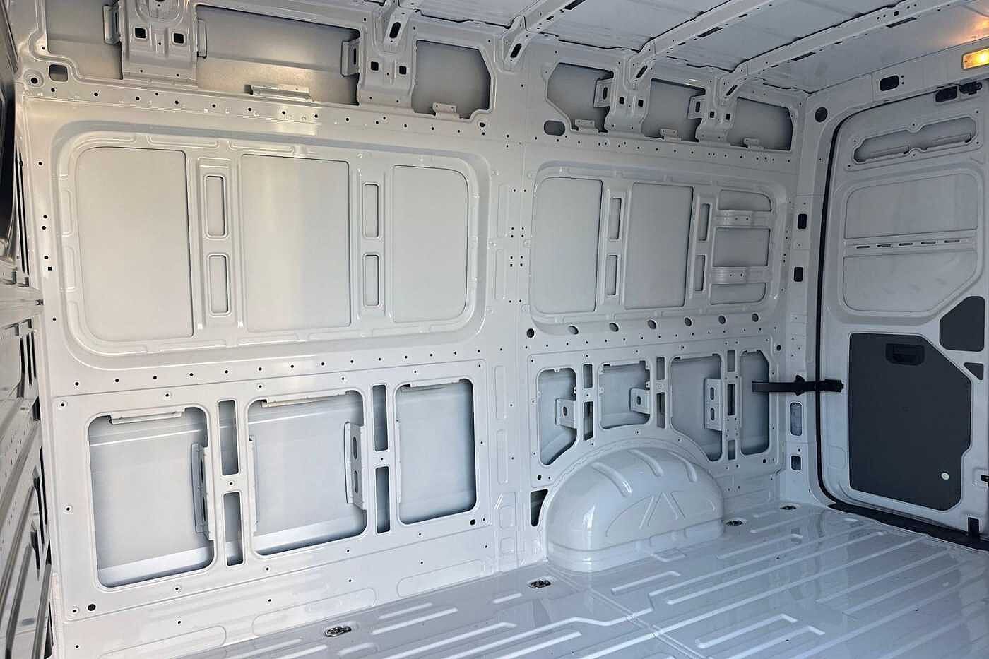 Used Volkswagen Crafter 2025 for sale - 76486596: Photo 10