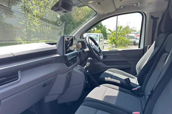 Used Volkswagen Transporter 2025 for sale - 74586762: Photo 2