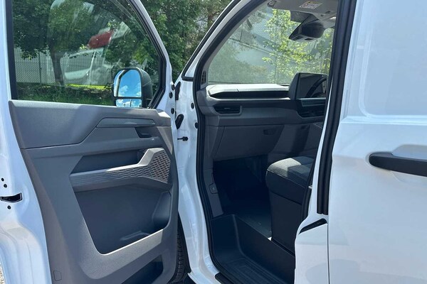 Used Volkswagen Transporter 2025 for sale - 74586762: Photo 9