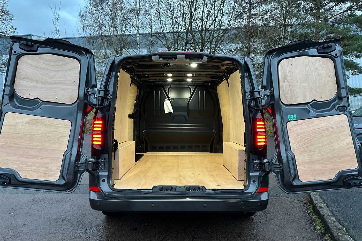 Used Volkswagen Transporter 2025 for sale - 76800309: Photo 11