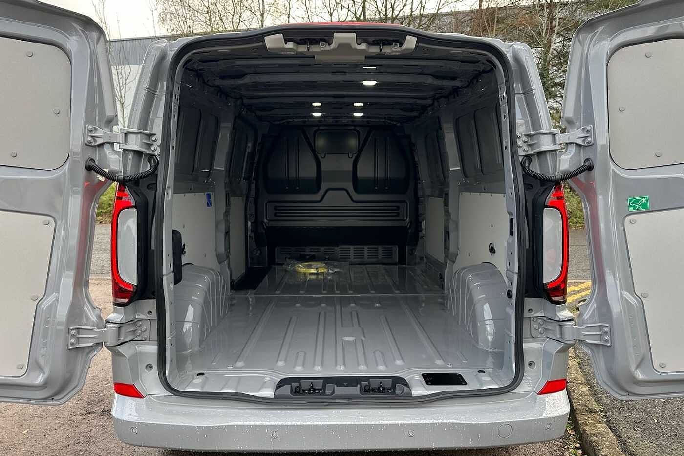 Used Volkswagen Transporter 2025 for sale - 76486650: Photo 11