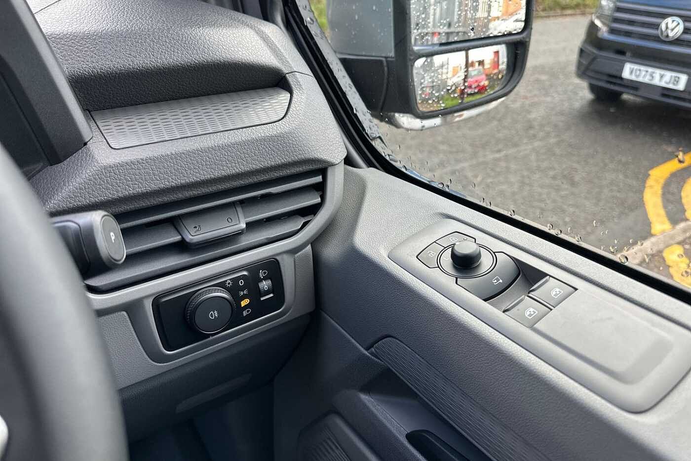 Used Volkswagen Transporter 2025 for sale - 76486650: Photo 17