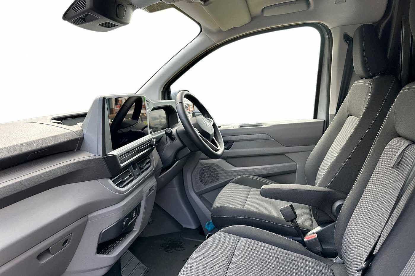 Used Volkswagen Transporter 2025 for sale - 76486650: Photo 2