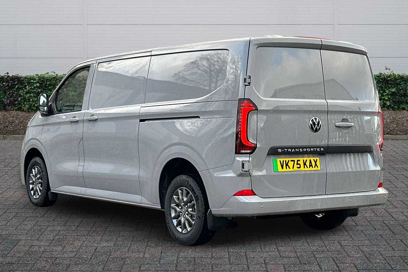 Used Volkswagen Transporter 2025 for sale - 76486650: Photo 3