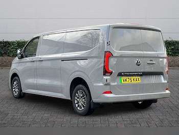 Used Volkswagen Transporter 2025 for sale - 76486650: Photo