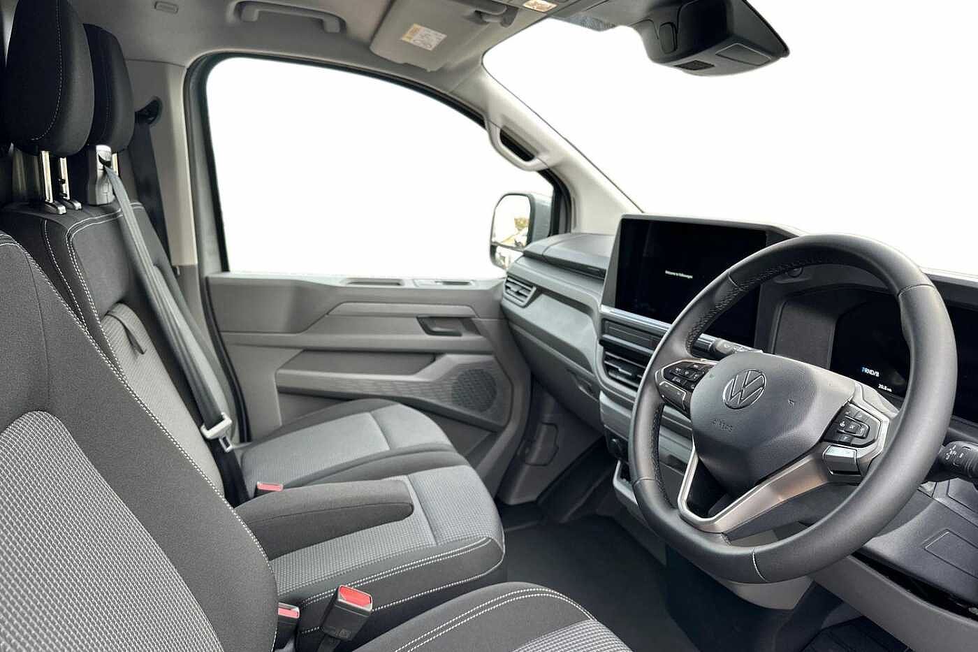 Used Volkswagen Transporter 2025 for sale - 76486650: Photo 6