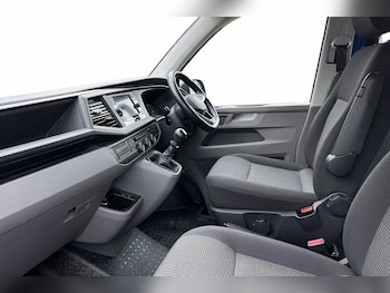 Used Volkswagen Transporter 2022 for sale - 77332566: Photo