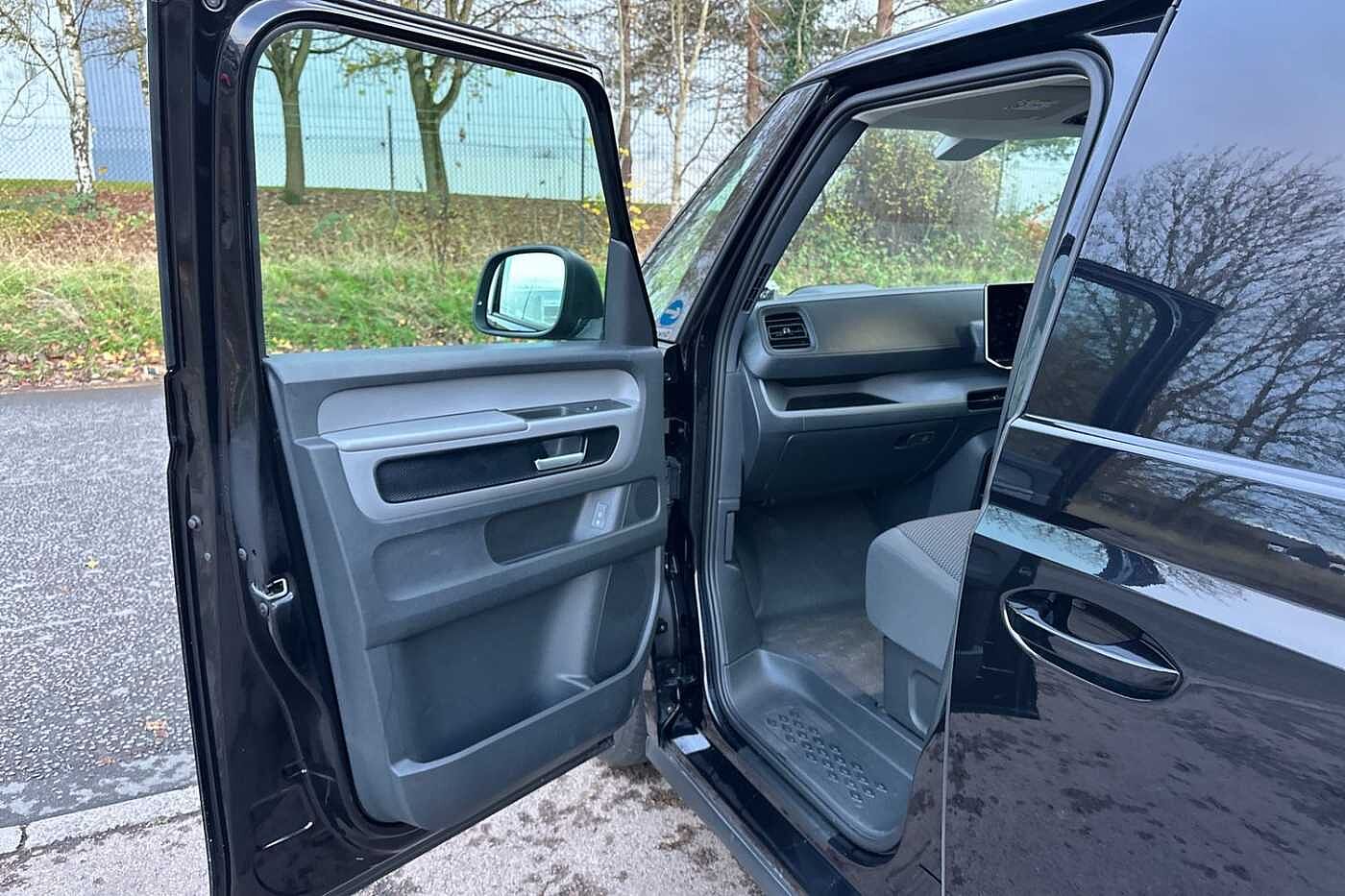 Used Volkswagen ID. Buzz Cargo 2024 for sale - 76514430: Photo 15