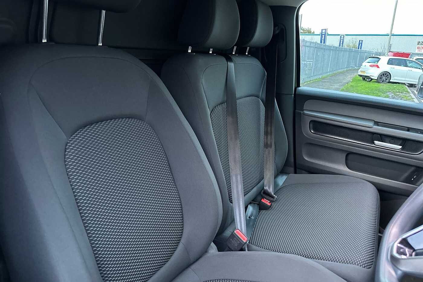 Used Volkswagen ID. Buzz Cargo 2024 for sale - 76514430: Photo 18