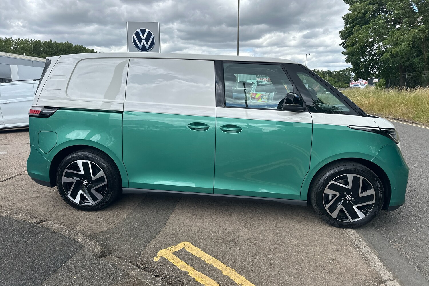 Used Volkswagen ID. Buzz Cargo 2025 for sale - 75015157: Photo 24