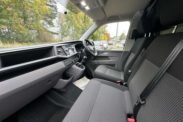 Used Volkswagen Transporter 2024 for sale - 76123941: Photo 2