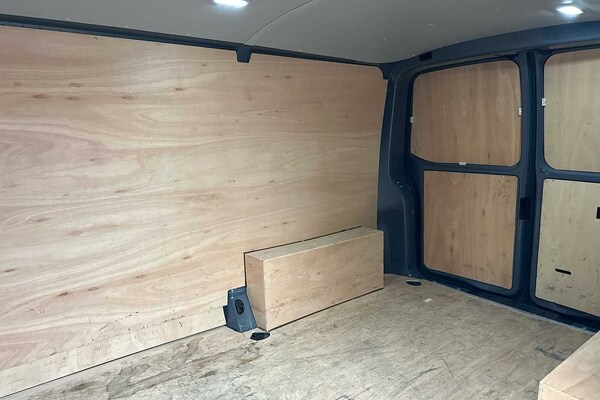 Used Volkswagen Transporter 2024 for sale - 76123941: Photo 9