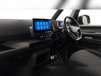 Used Volkswagen ID. Buzz Cargo 2024 for sale - 78463372: Photo