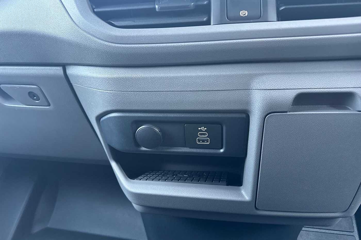 Used Volkswagen Transporter 2025 for sale - 77124820: Photo 19