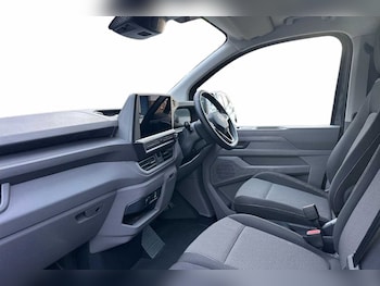 Used Volkswagen Transporter 2025 for sale - 77124820: Photo