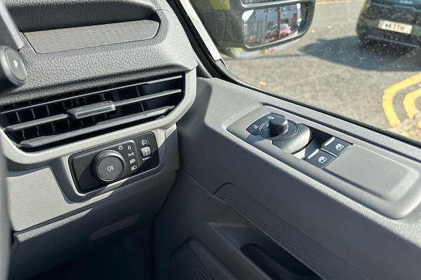 Used Volkswagen Transporter 2025 for sale - 75494927: Photo 15