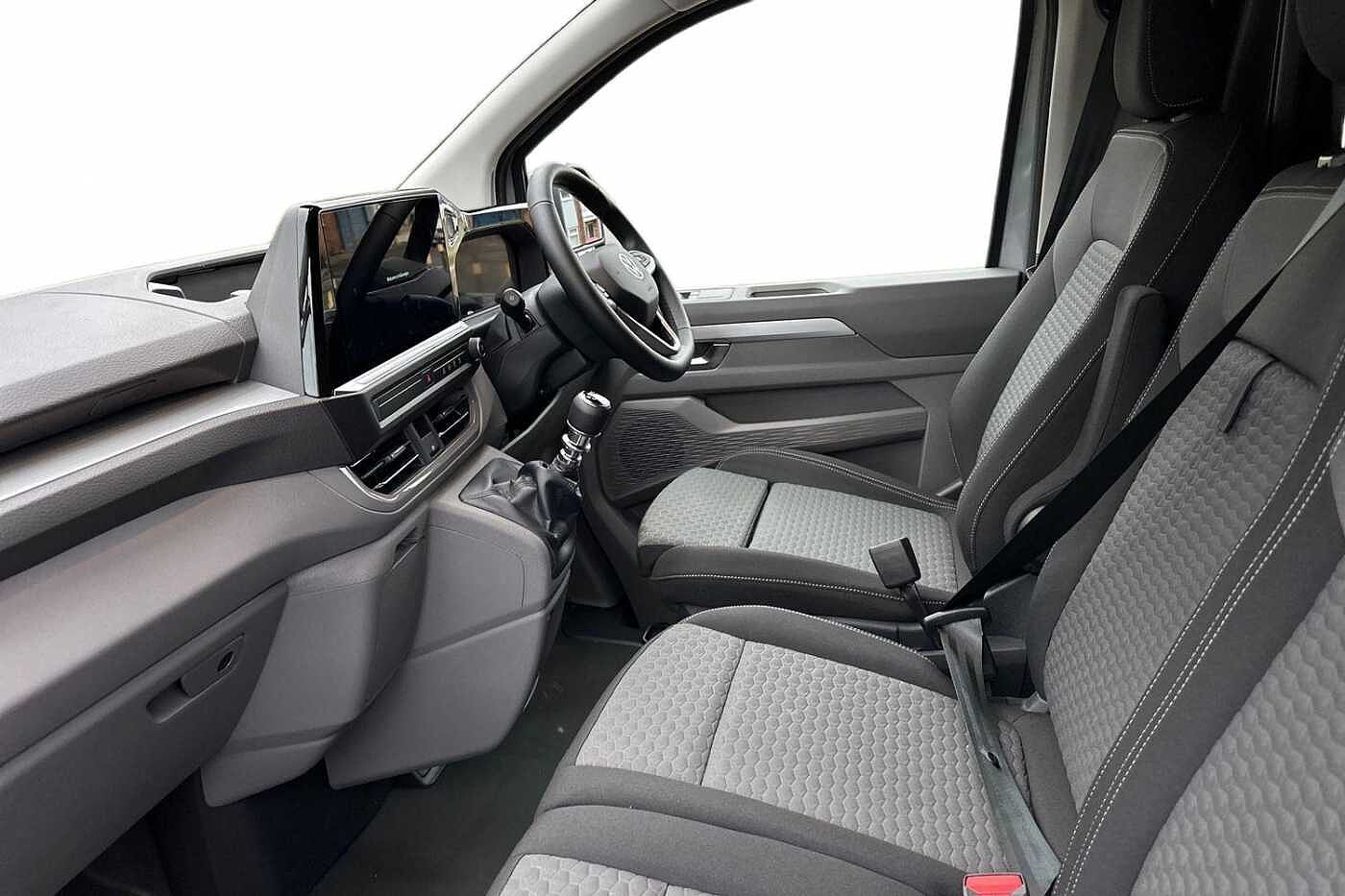 Used Volkswagen Transporter 2025 for sale - 76800532: Photo 2