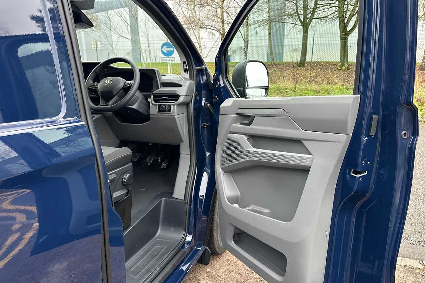 Used Volkswagen Transporter 2025 for sale - 76800495: Photo 15