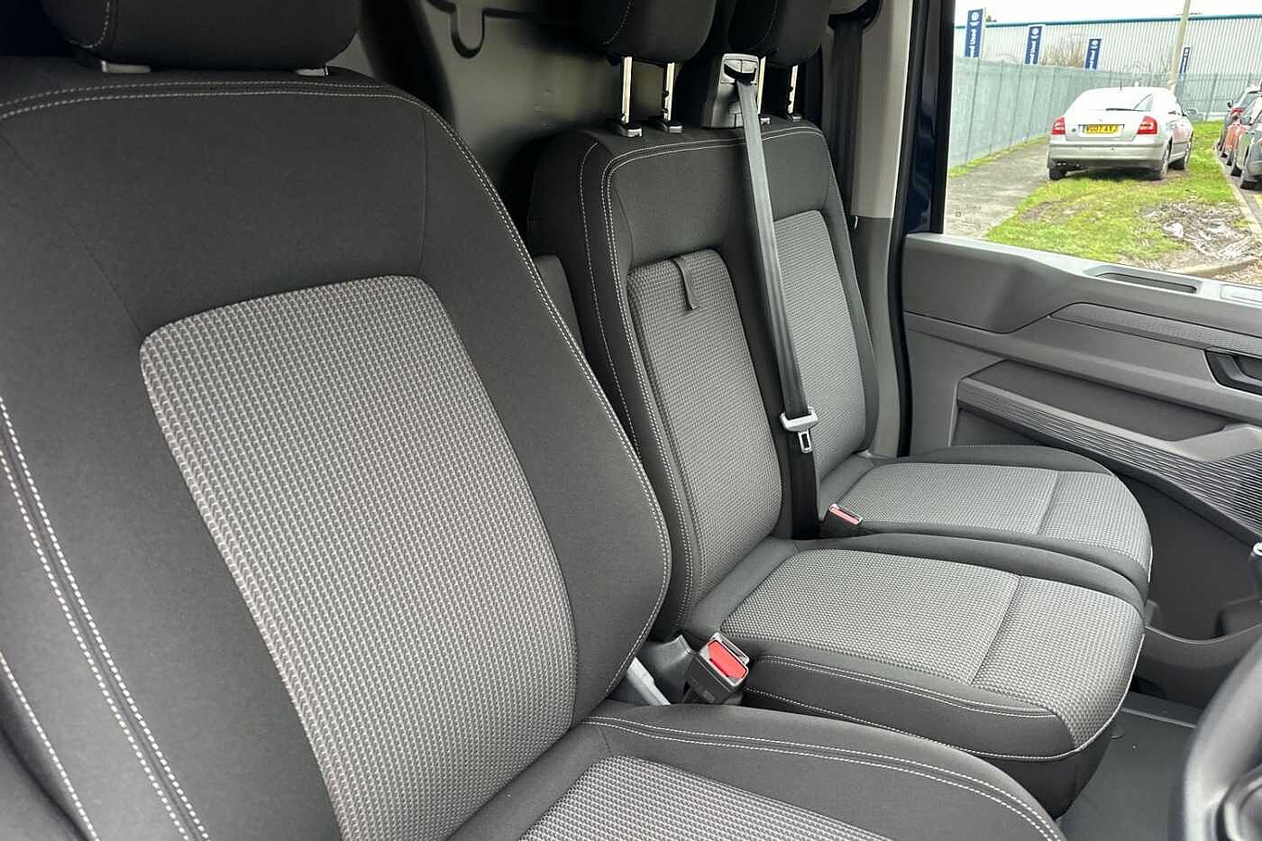 Used Volkswagen Transporter 2025 for sale - 76800495: Photo 16