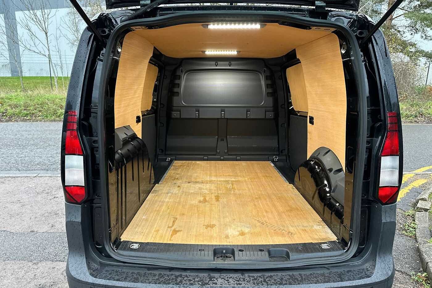 Used Volkswagen Caddy Maxi 2025 for sale - 76716730: Photo 11