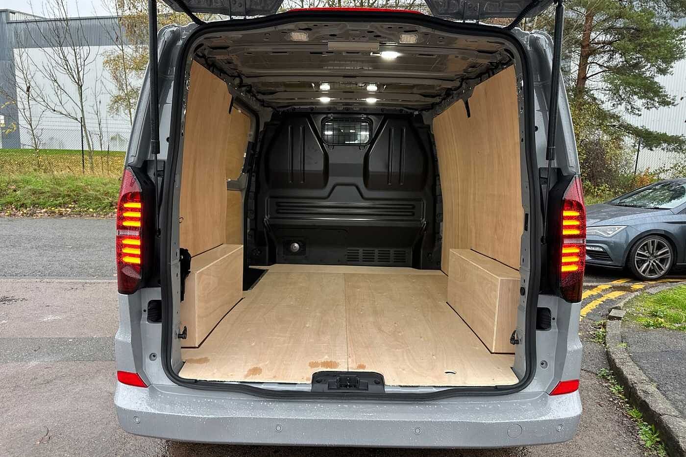 Used Volkswagen Transporter 2025 for sale - 76551827: Photo 11