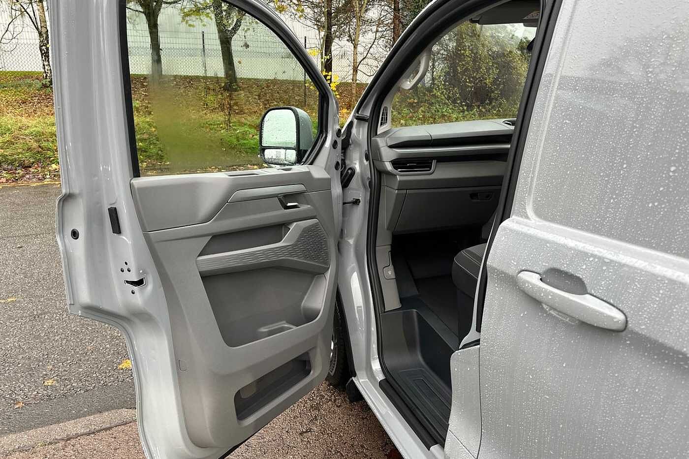 Used Volkswagen Transporter 2025 for sale - 76551827: Photo 15